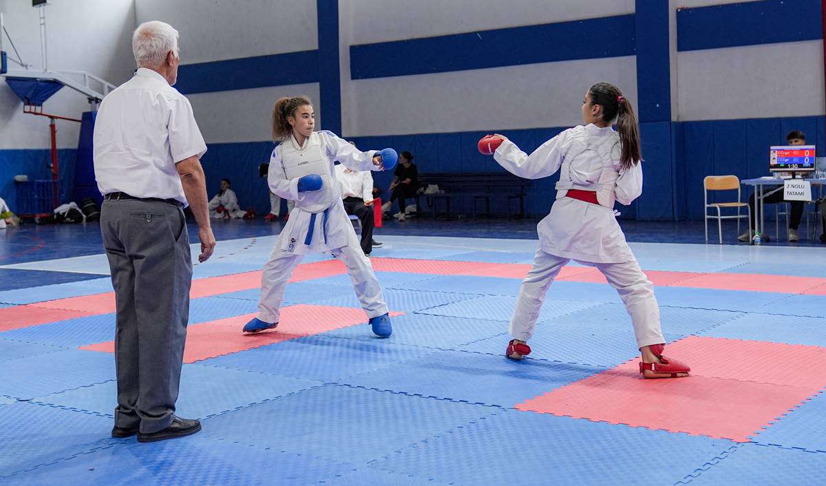 aa-20250626-38393172-38393158-once-karate-sonra-halay.jpg
