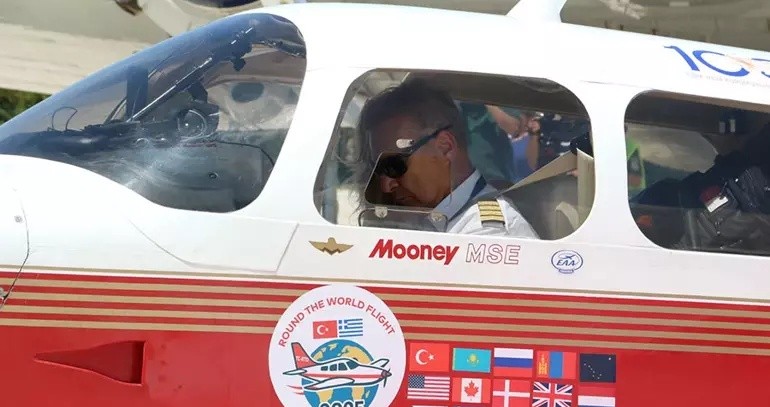 pilot.jpg