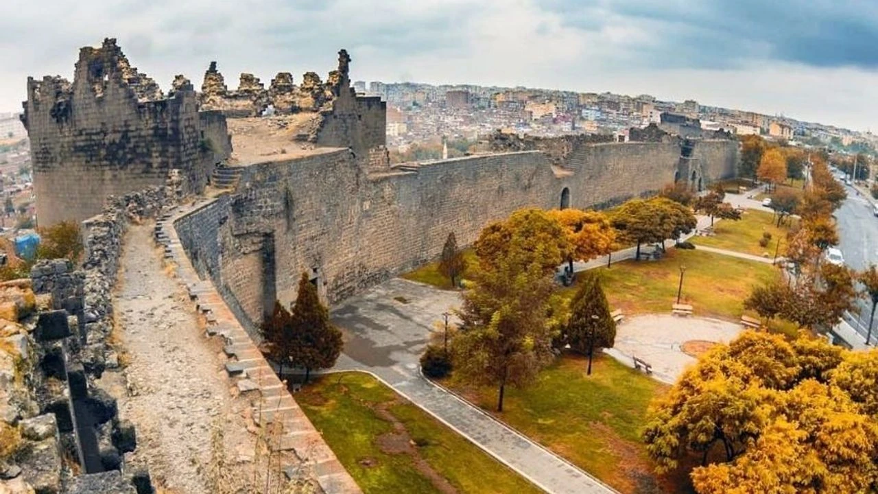 diyarbakir-surlarri-1.webp