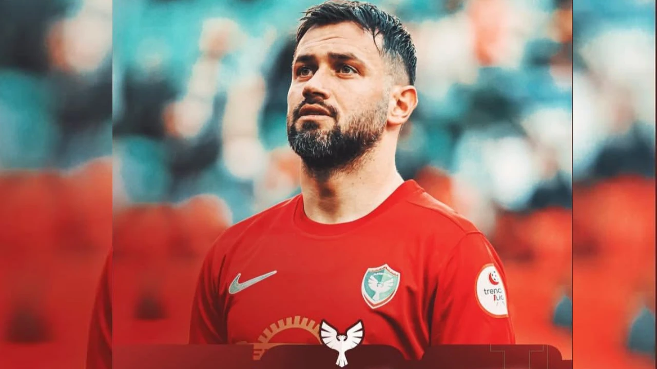 amedspor-omer-bayram-ile-yollarini-ayirdi.webp
