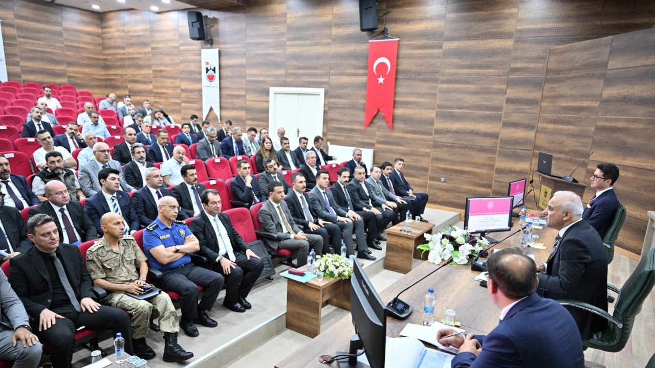diyarbakir-valilik-2.jpg
