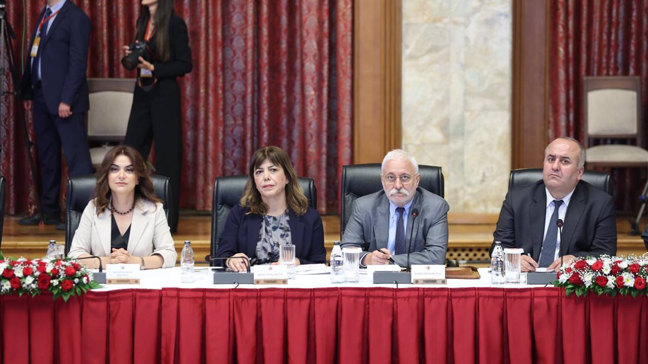 komisyon-dem-parti.jpg