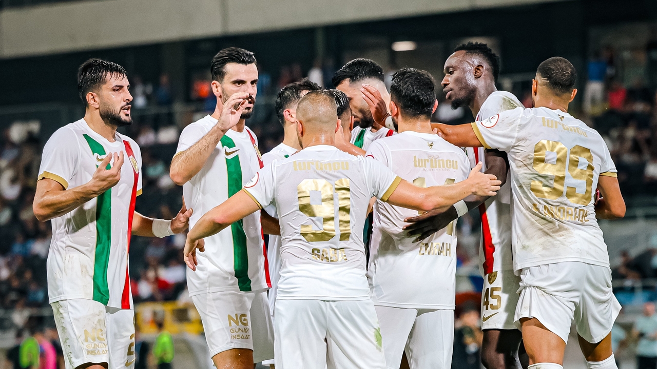 amedspor-taraftar44.jpeg