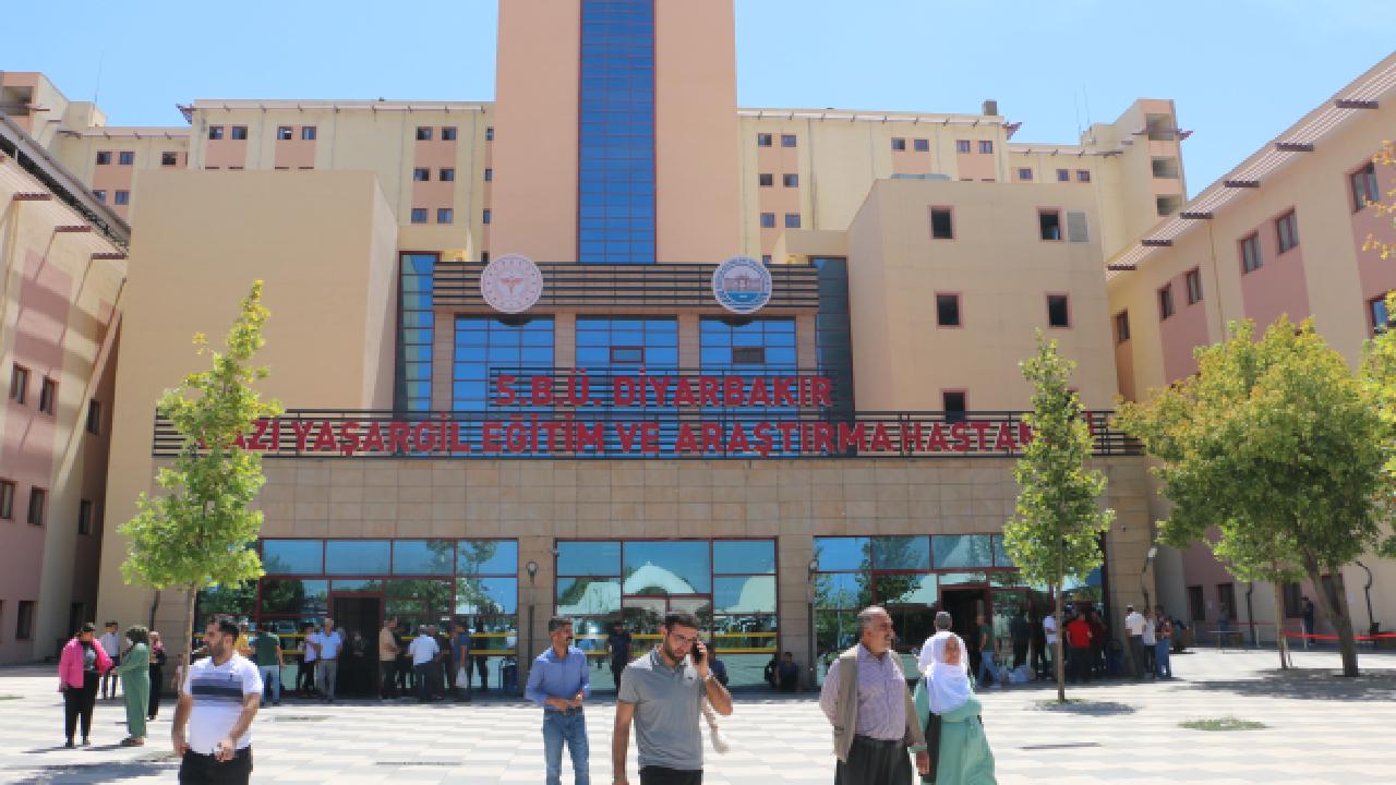 gazi-yasargil-diyarbakir.jpg