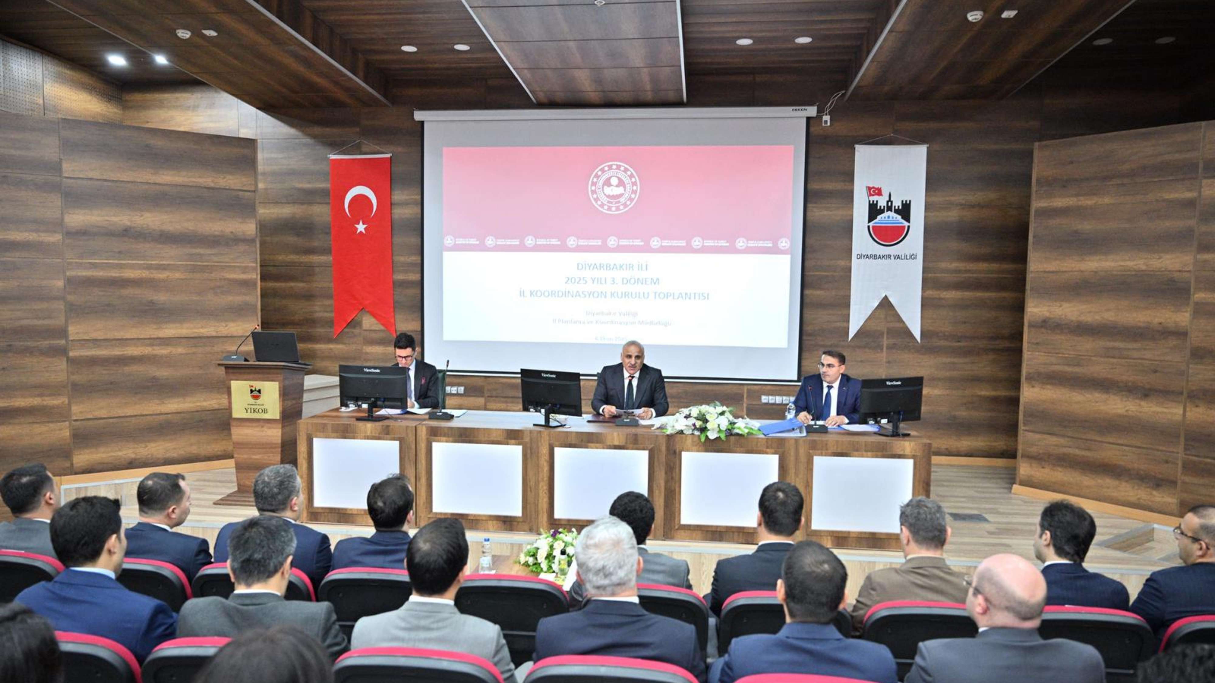 diyarbakir-valilik-3.jpg