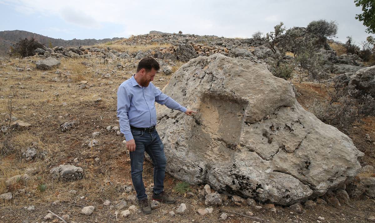 aa-20251016-39426997-39426993-adiyaman-kirsalinda-roma-donemine-ait-yerlesim-alani-bulundu.jpg
