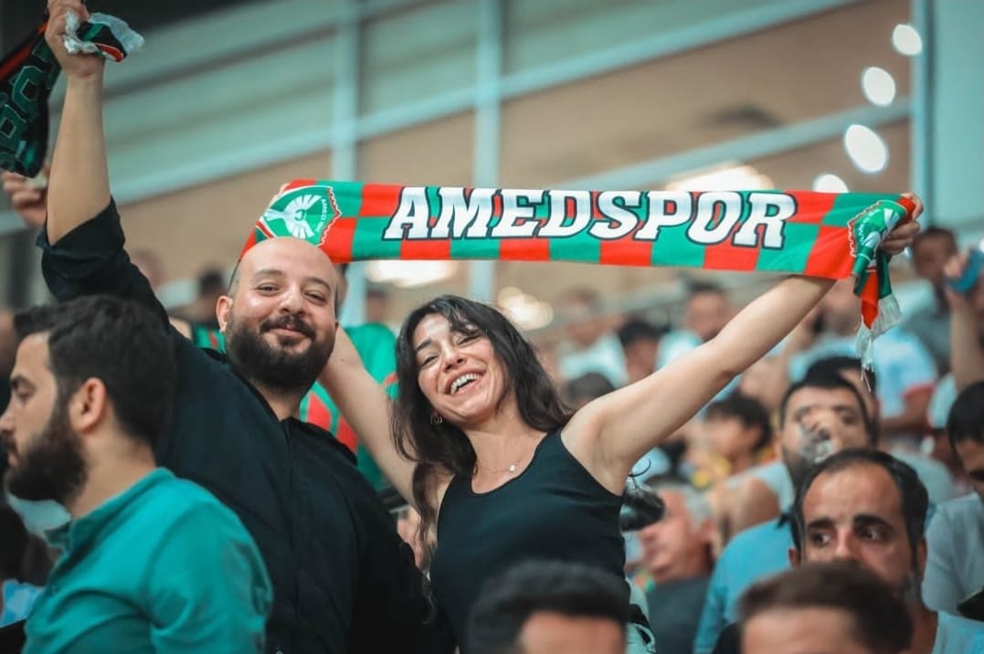 amedspor-taraftar.jpg