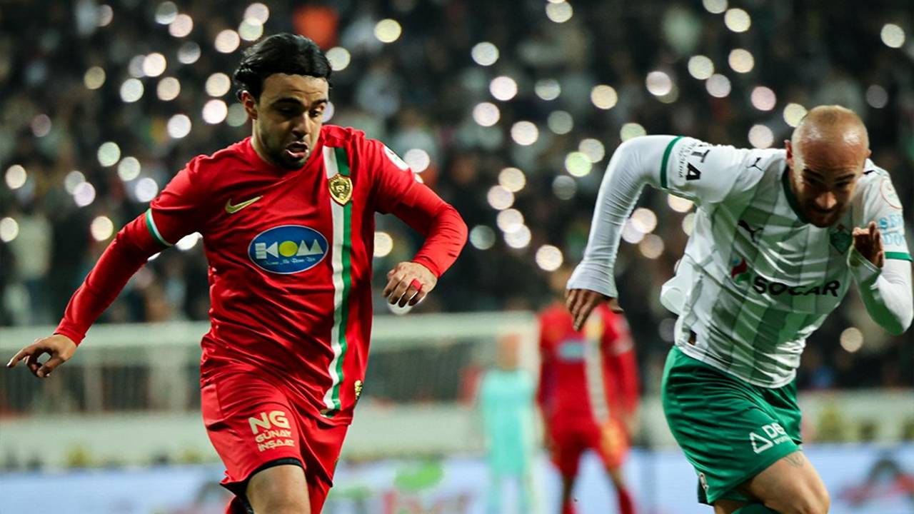 amedspor-igdir-kareler.jpg