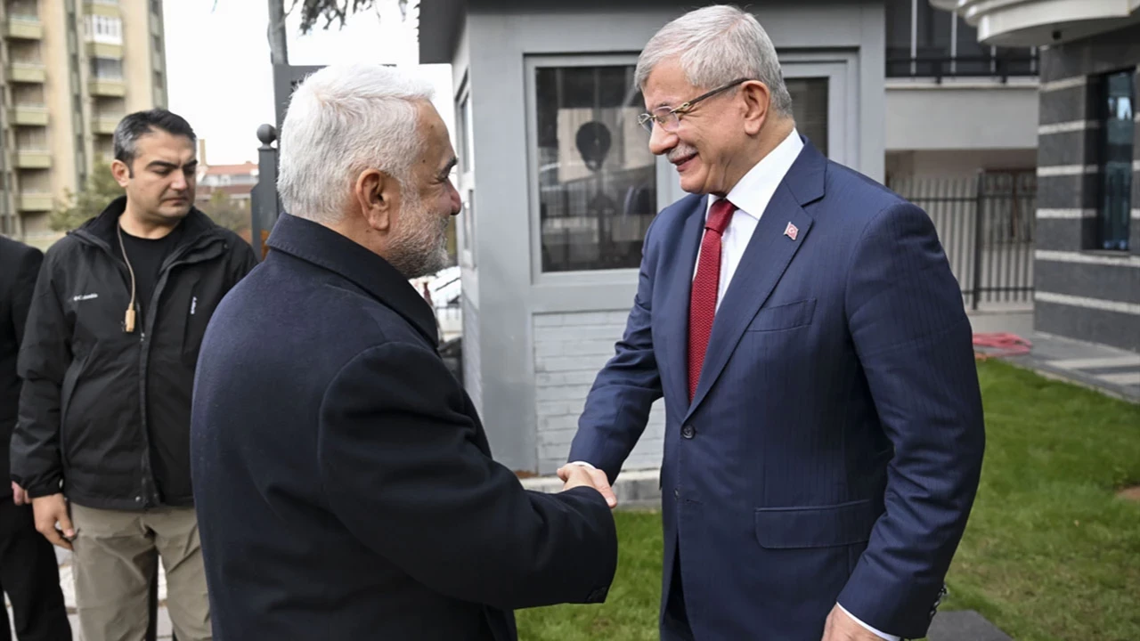 aa-20260113-40243347-40243345-huda-par-genel-baskani-yapicioglu-gelecek-partisi-genel-baskani-davutoglunu-ziyaret-etti-mges.webp