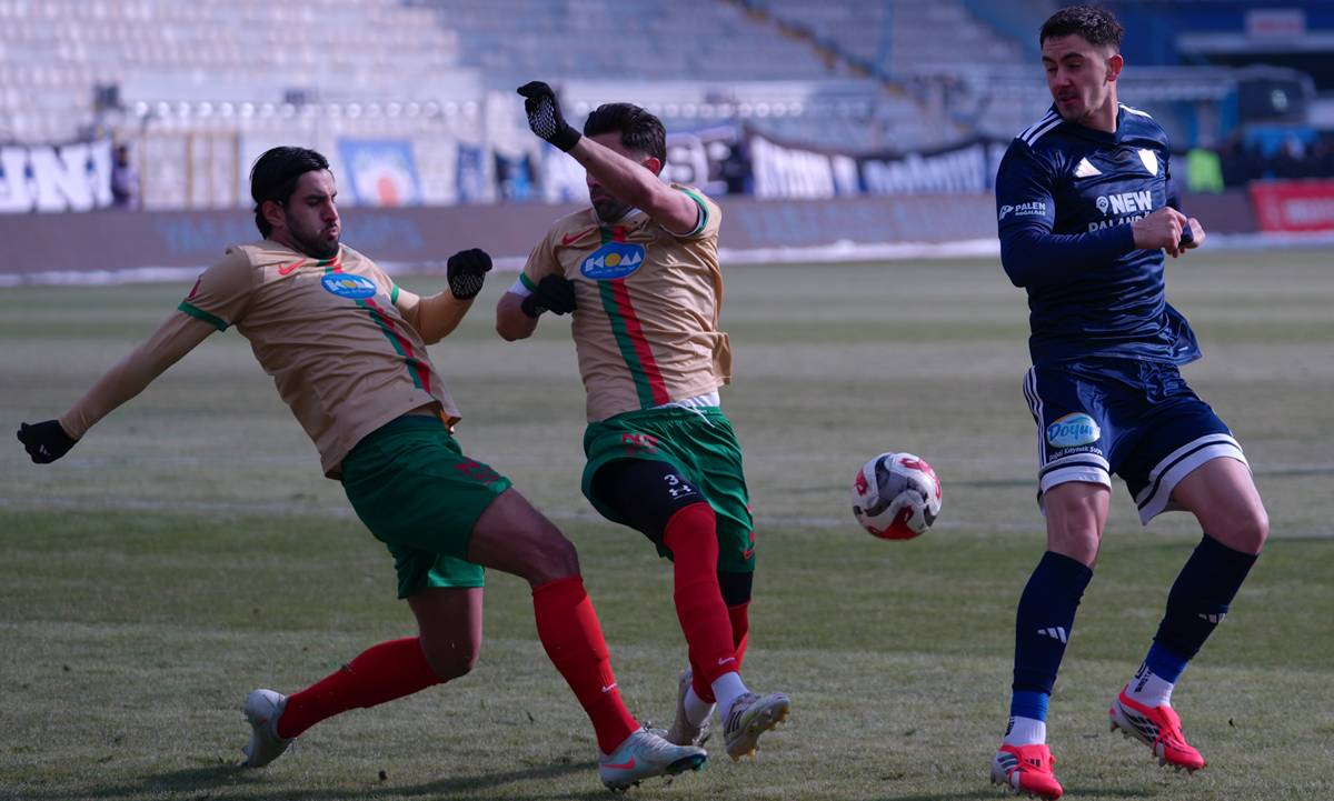 amedspor-erzurumfk-2.jpg