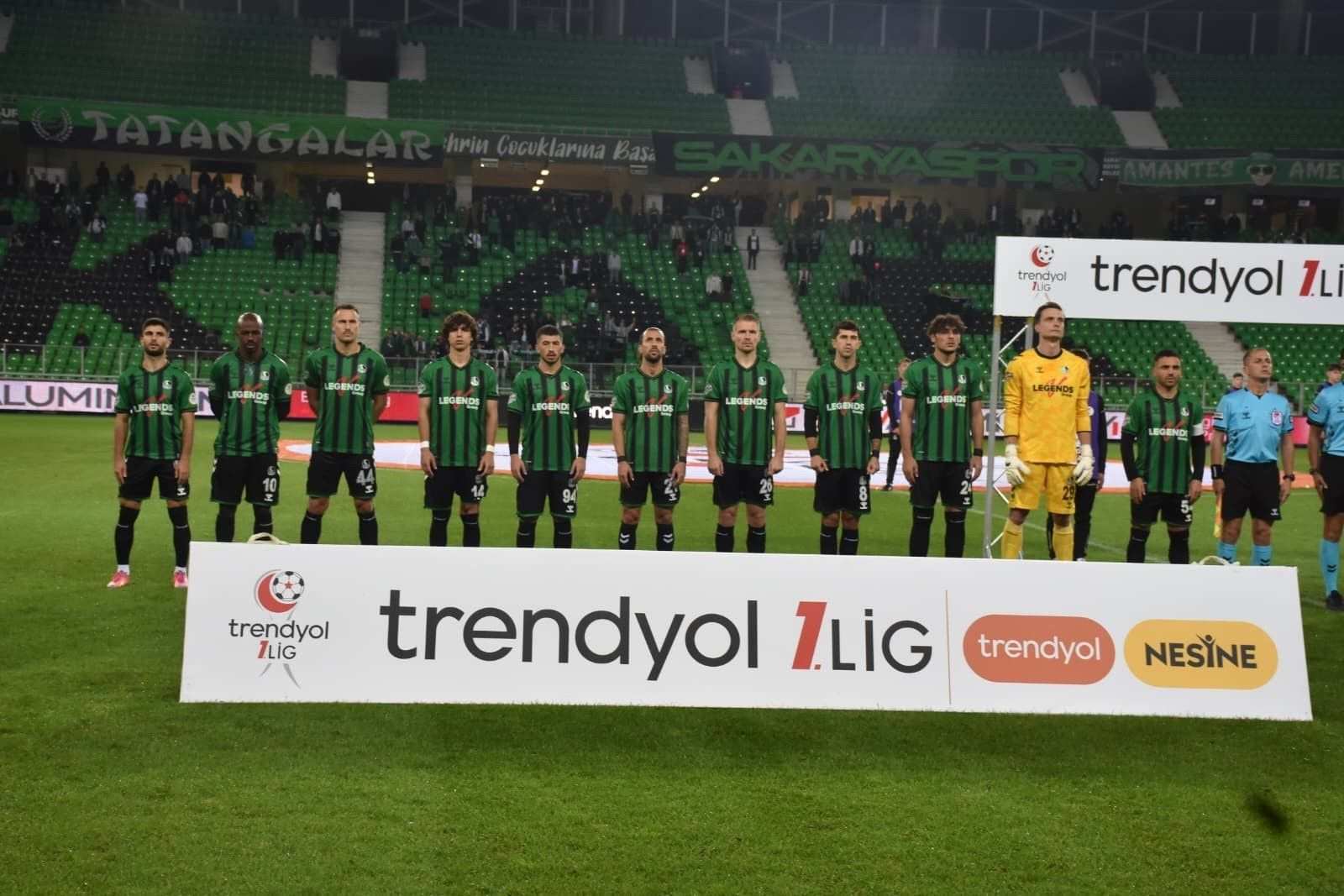 sakaryaspor-sariyer-macina-hazir-sutlu-ilk-11ini-belirledi1.jpg