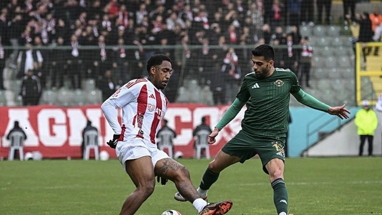 esenler-erokspor-ve-atko-grup-pendikspor-1-1-berabere-kaldi.webp