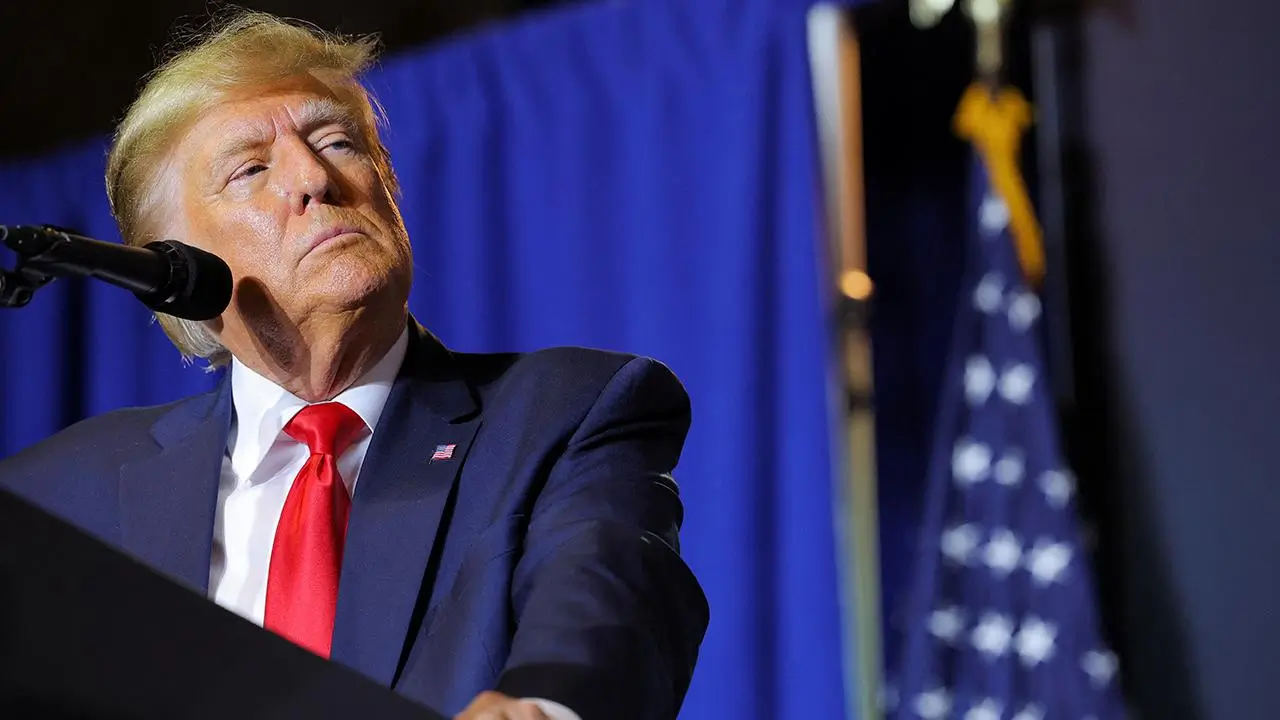 trump-2036493.webp