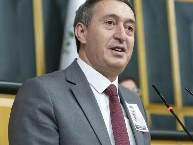 2026/05/25/bakirhan.webp