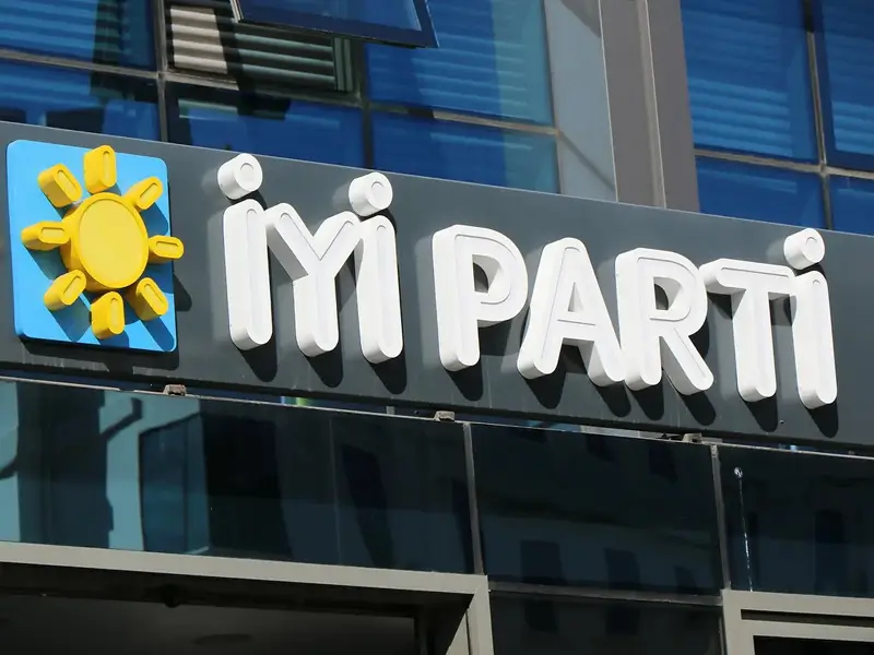 iyi-partii.webp
