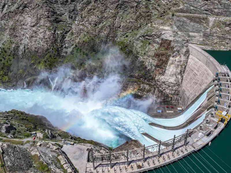 karakaya-baraji2.webp
