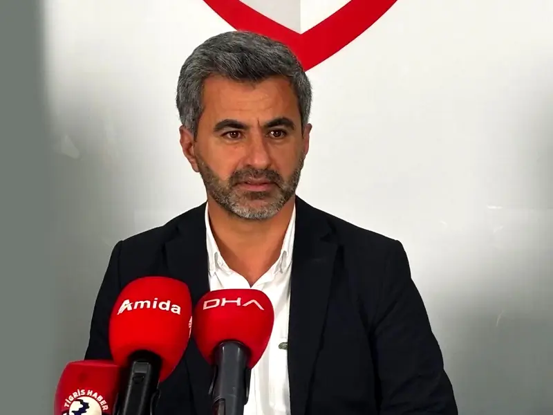 nahit-erenn-1.webp