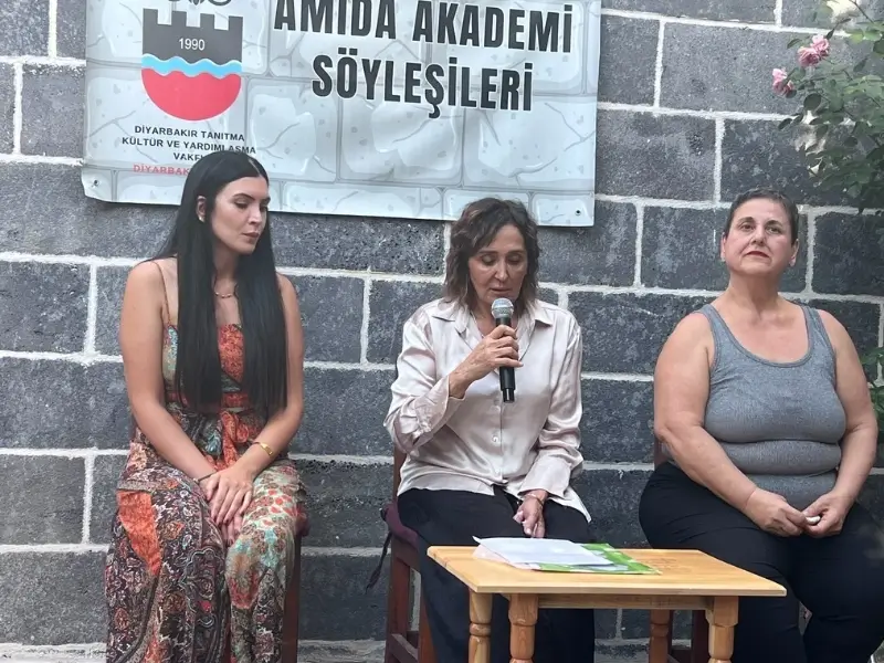 duygu-bayar-berakatoglu.webp