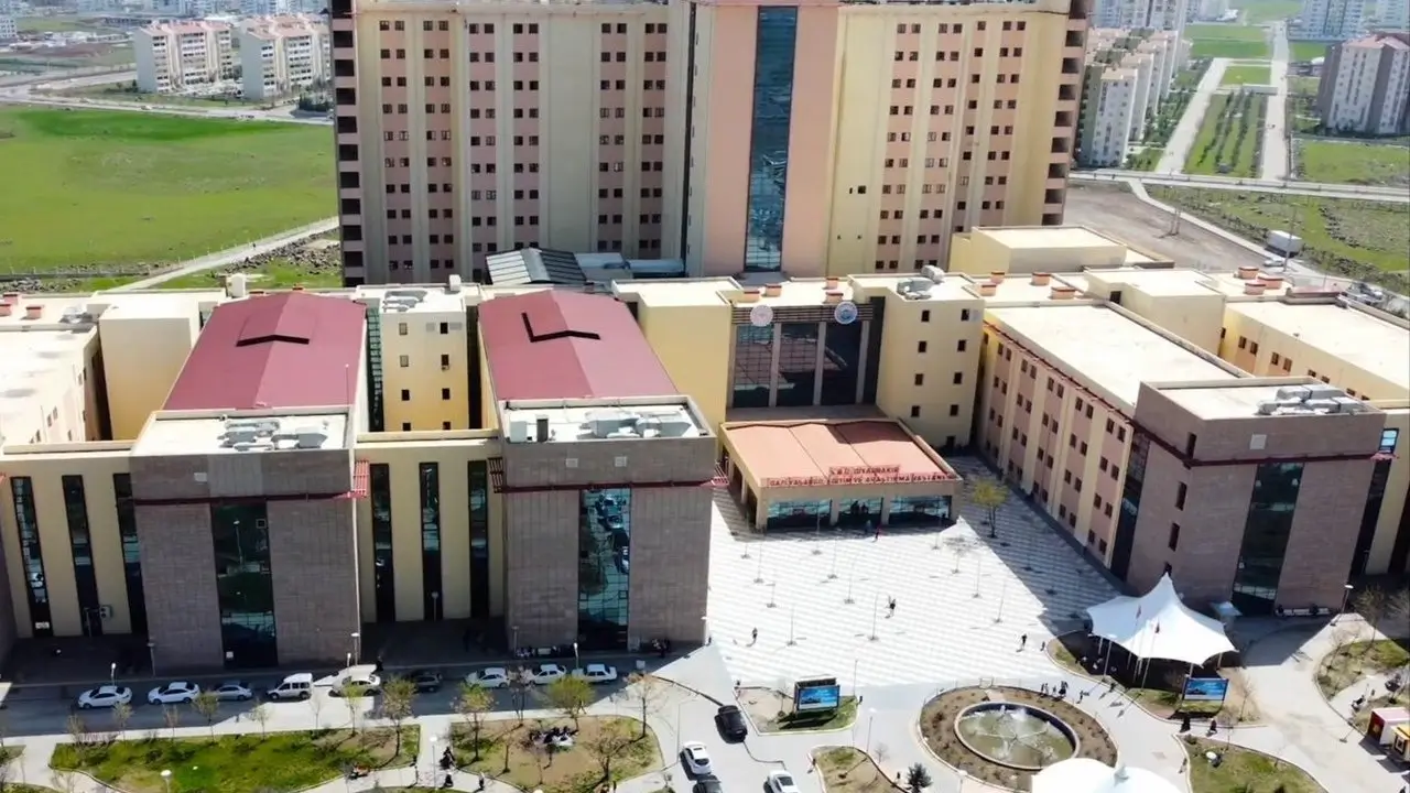 hastane-gazyasargil.webp