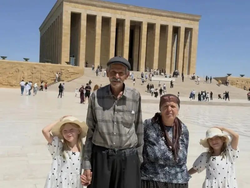 abuzer-dogan-ve-ailesi-1.webp