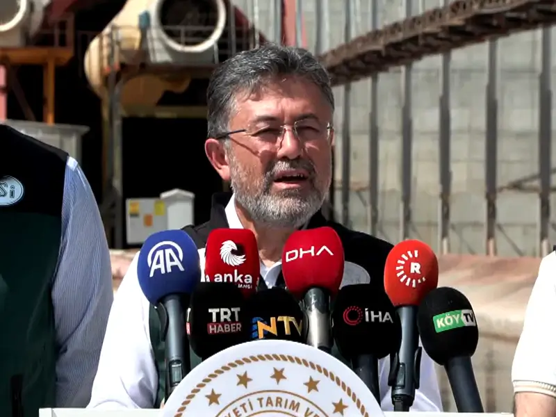 bakan-yumakli2.webp