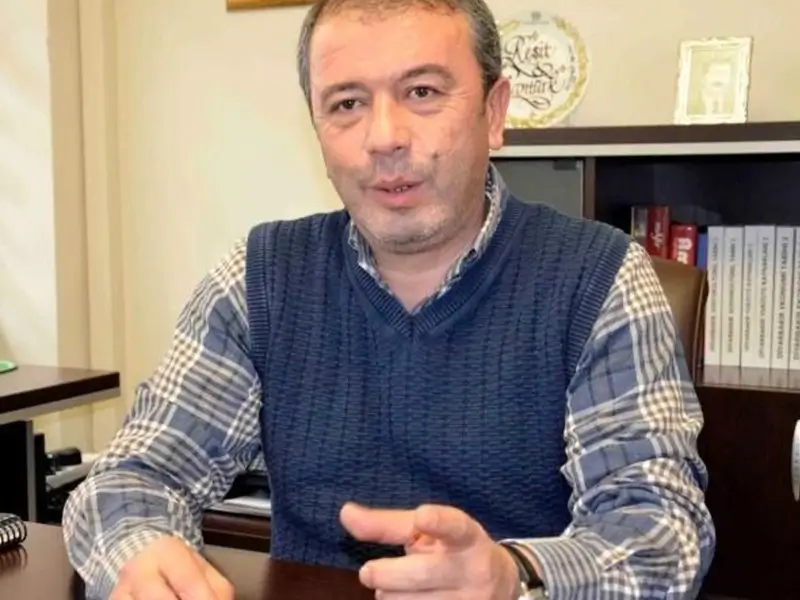 resit-canturk.webp