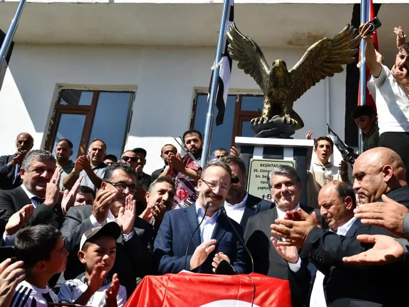 kartal-heykeli2.webp