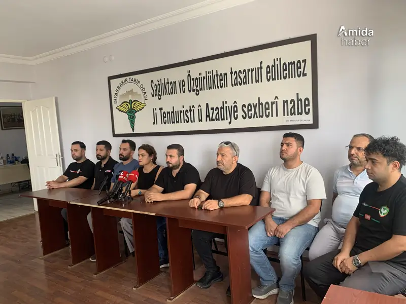 saglikcilar-ile-taraftar3.webp