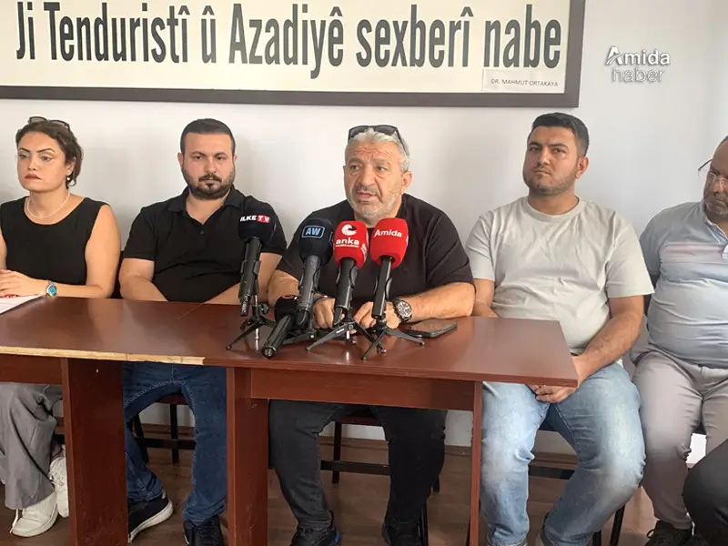 saglikcilar-ile-taraftar4.webp