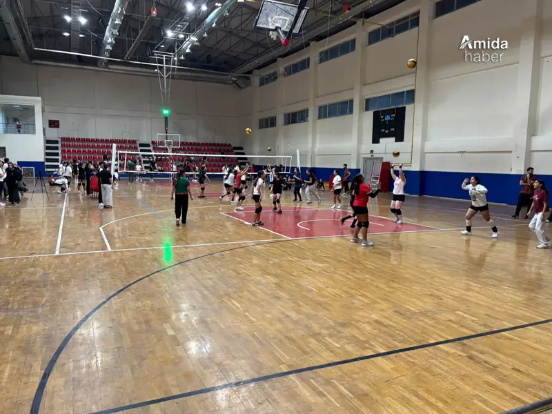 amedspor-kadin-voleybol-akademisiii.webp