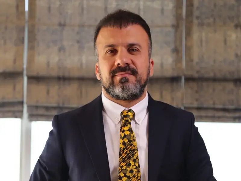 celal-kadooglu.webp