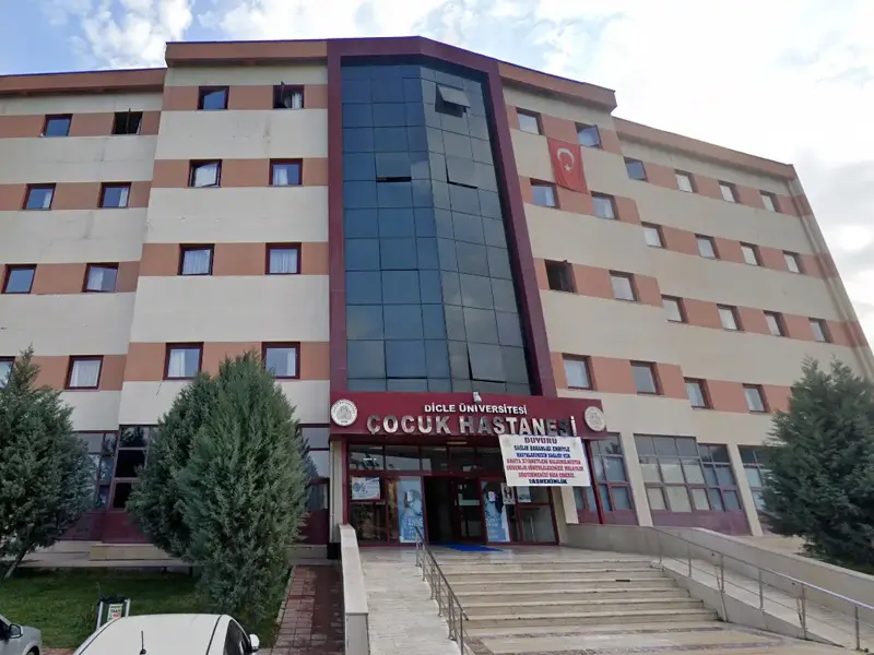 dicle-universitesi-cocuk-hastanesi.webp